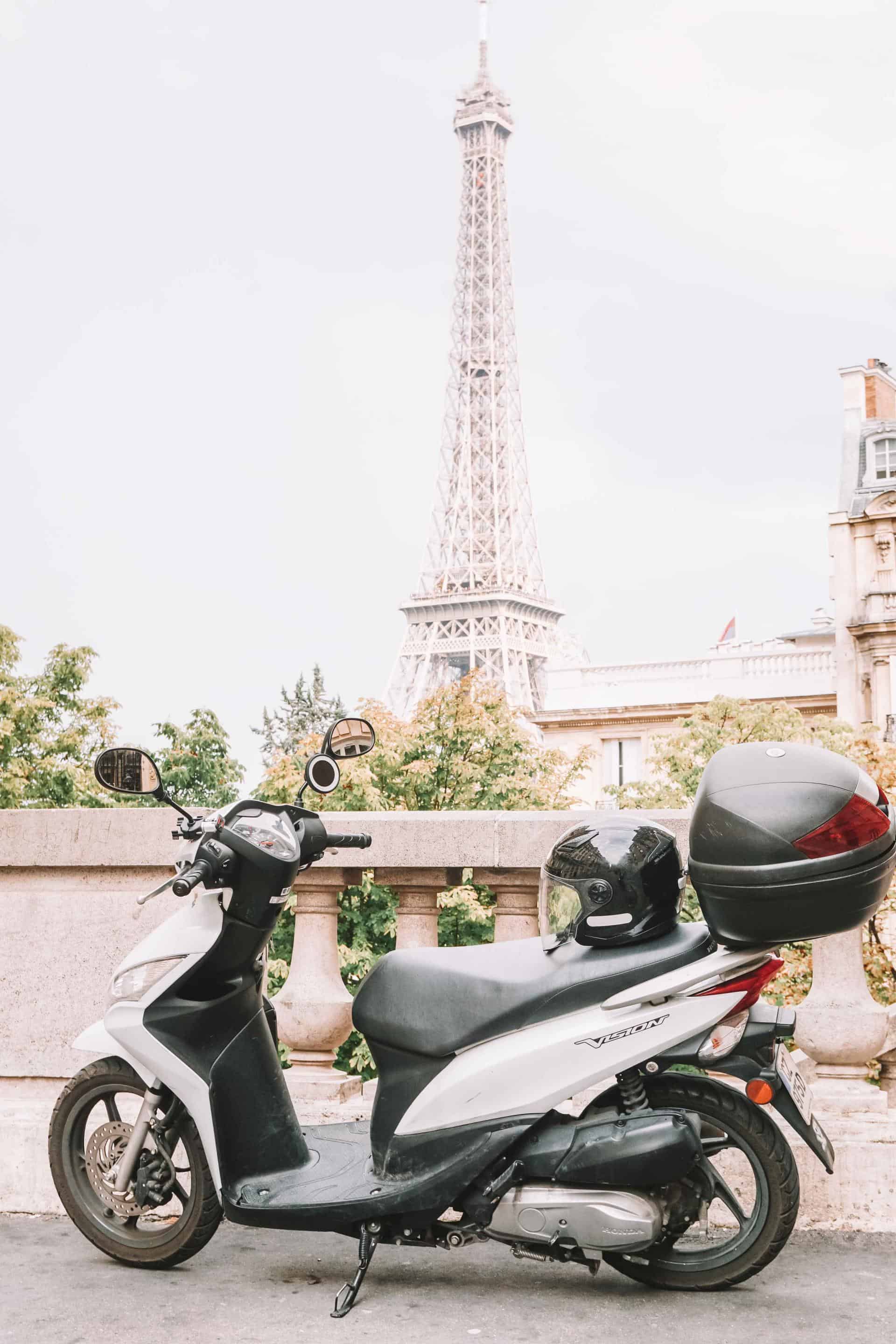 what to consider before renting a scooter in paris