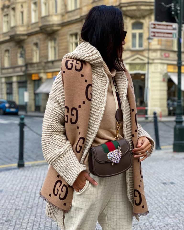 What Type of Bag to Wear in Paris • Petite in Paris