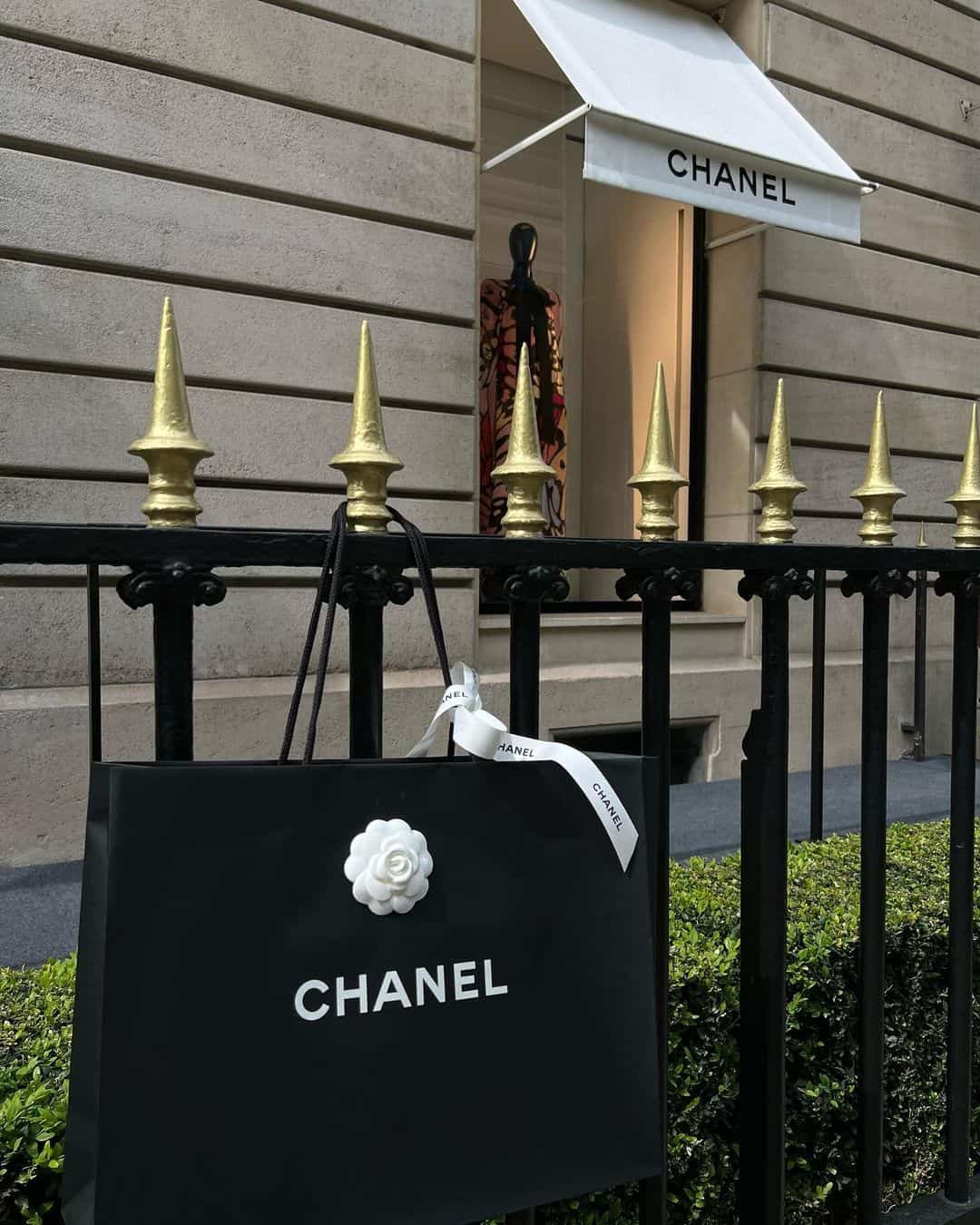 Chanel Bags are cheaper in Paris