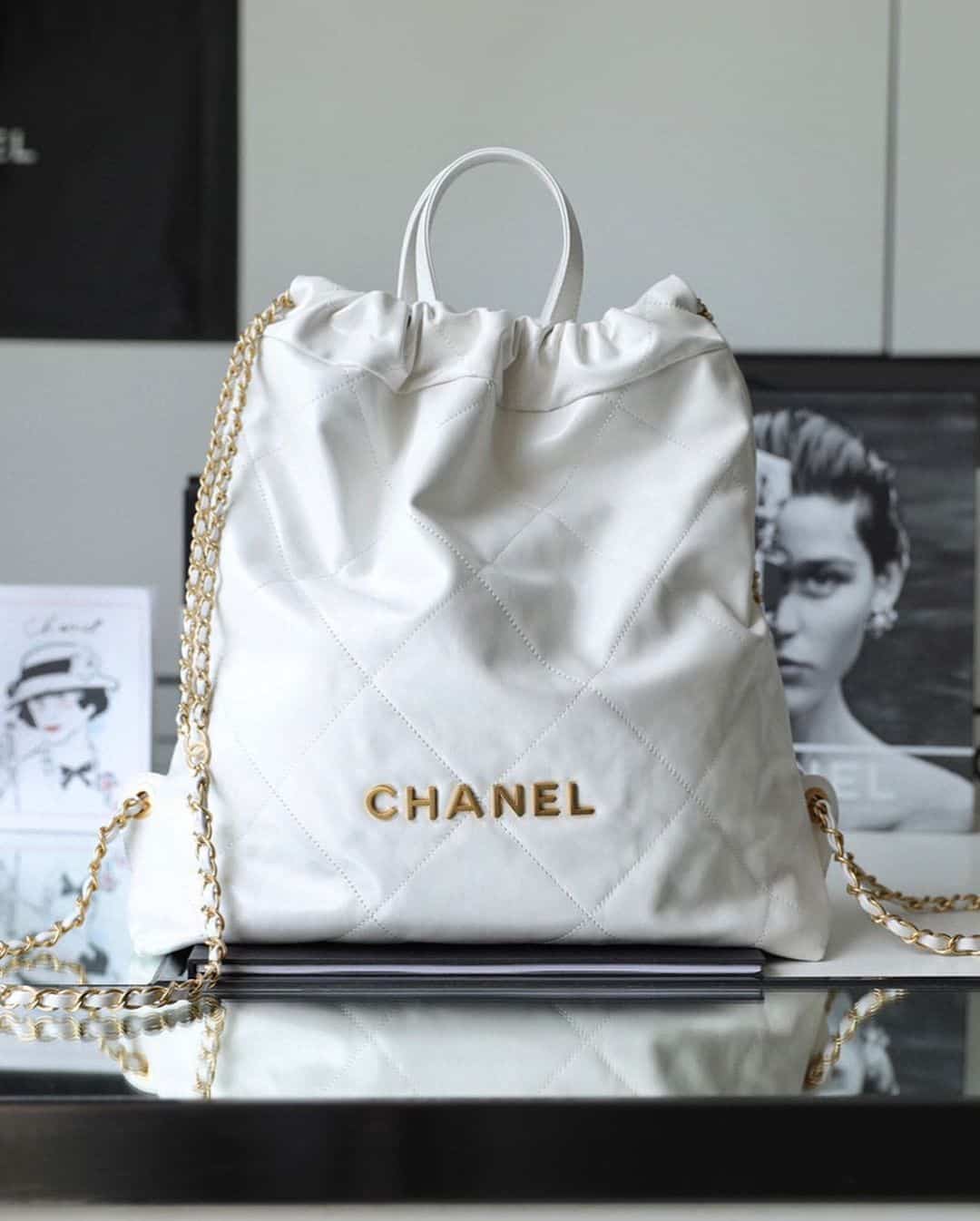 Chanel 22 backpack white