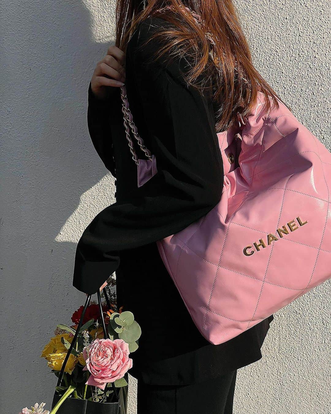 Pink Chanel 22 bag styled