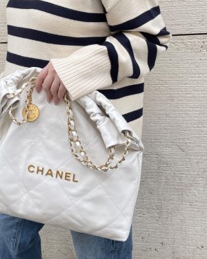 White Chanel 22 Bag, is the Chanel 22 bag worth it