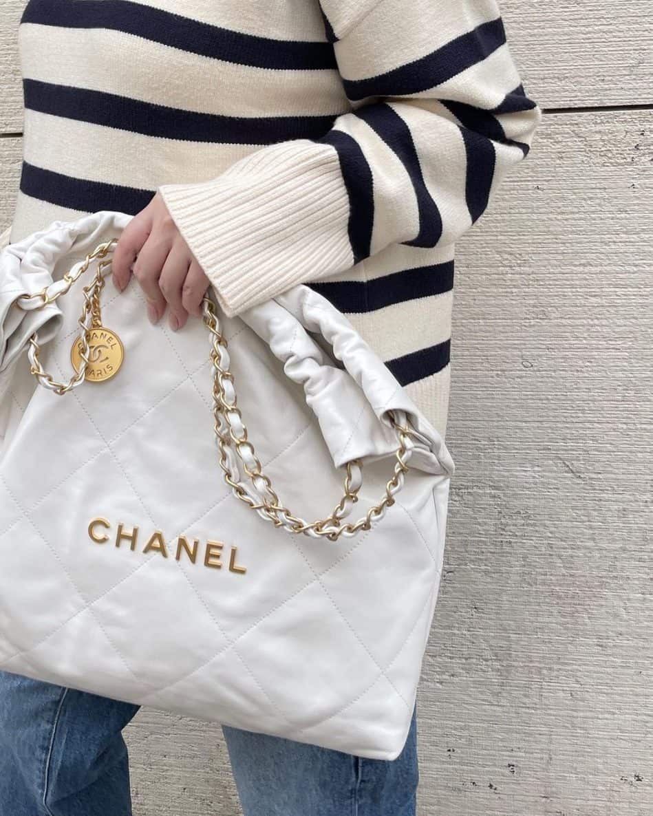 Is the Chanel 22 bag worth the price? • Petite in Paris