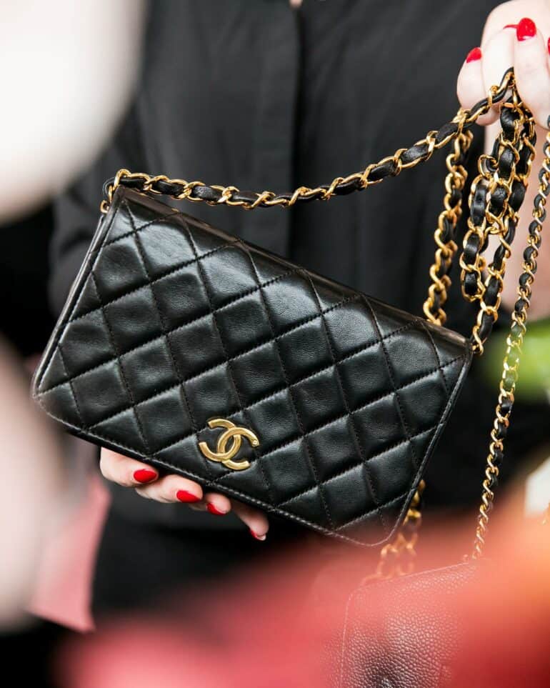 5 Reasons To Buy a Vintage Chanel Bag • Petite in Paris