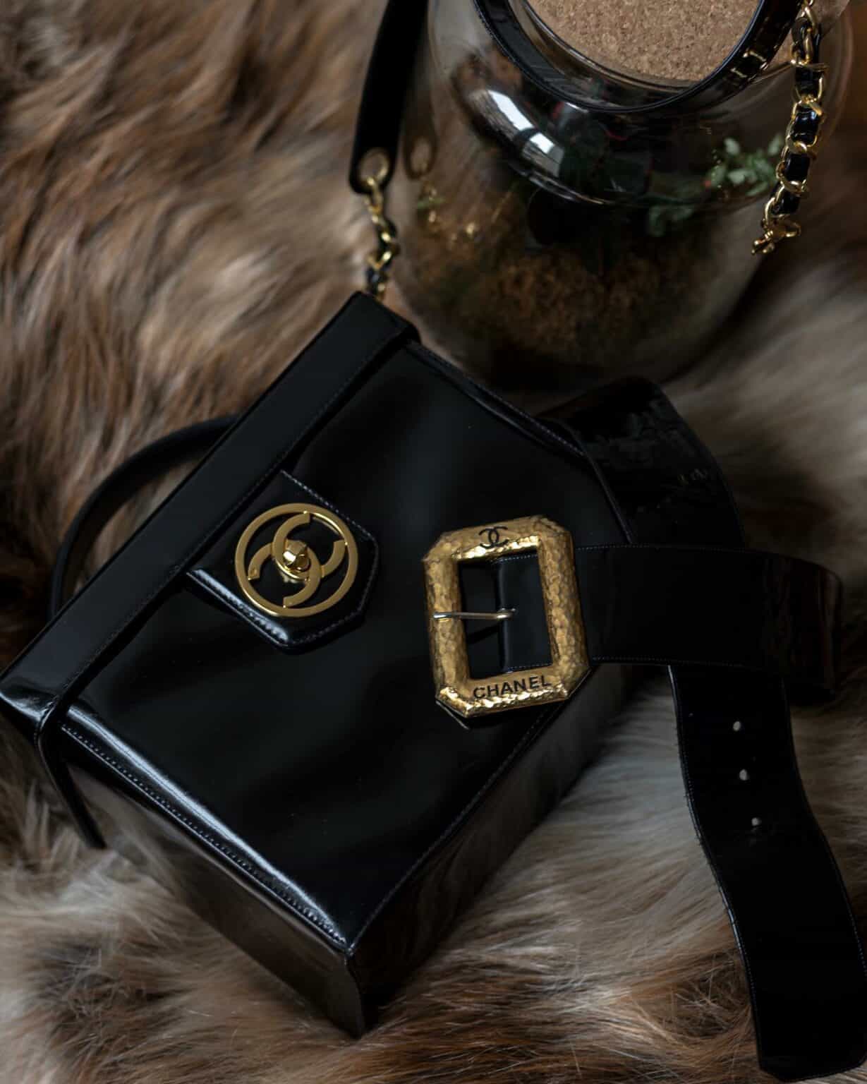 5 Reasons To Buy a Vintage Chanel Bag • Petite in Paris