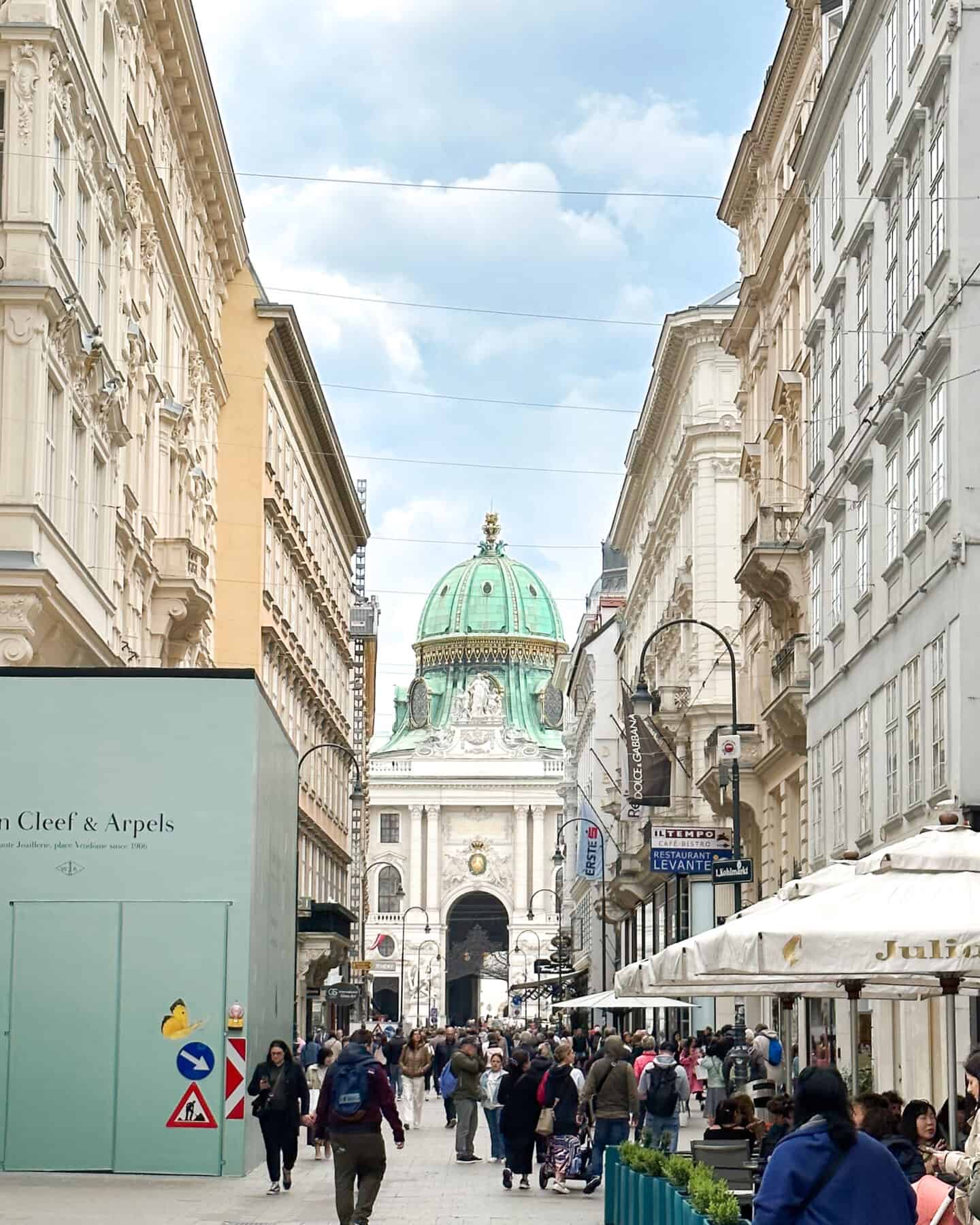 Luxury shops opening in Vienna