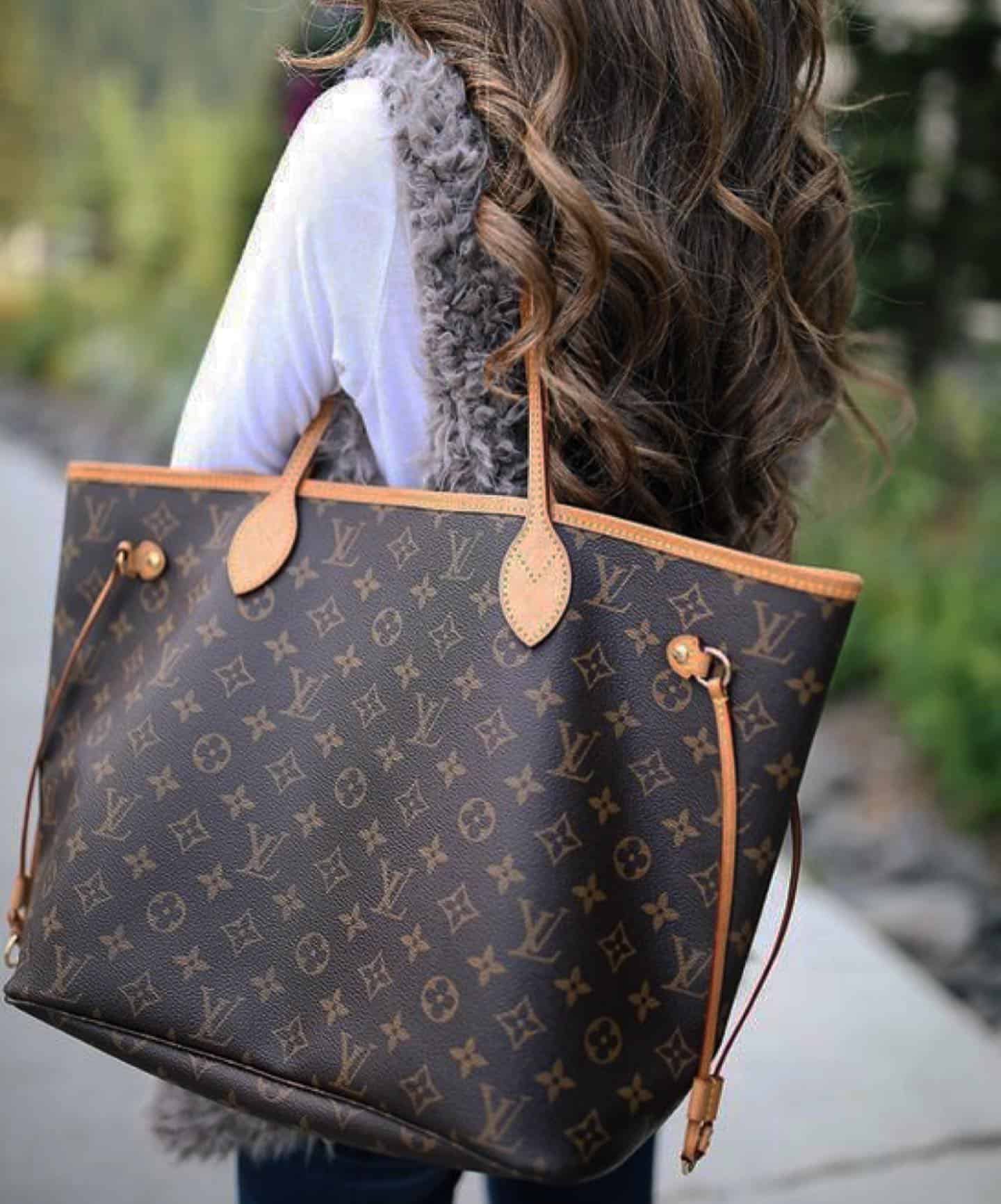 Why is LV Neverfull being discontinued