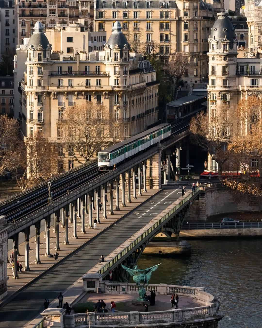 Take the metro in Paris to save money