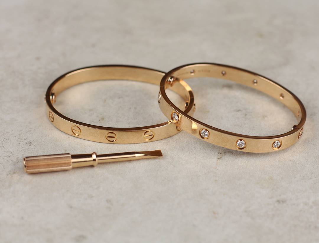 Pros and cons of the Cartier Love Bracelet